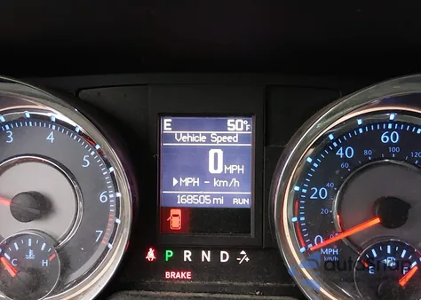 2015 Chrysler Town & Country Touring z USA, uszkodzony, nr VIN 2C4RC1BG9FR662401